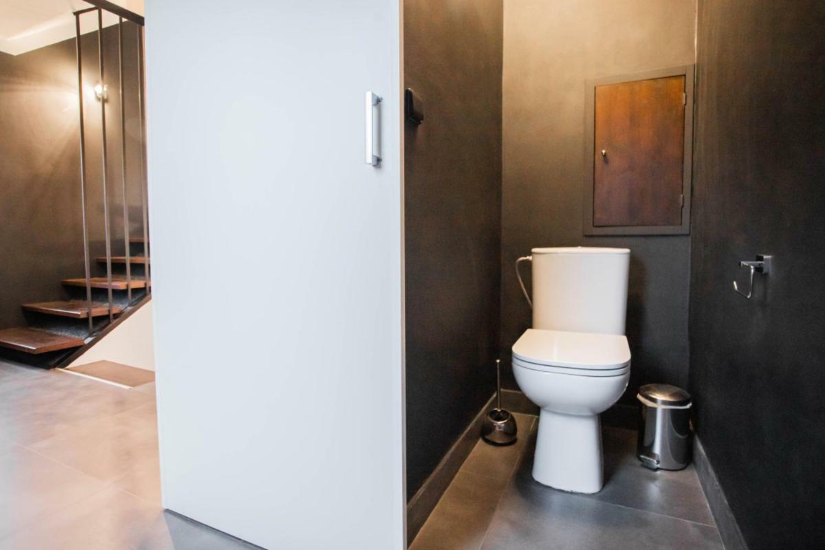 Apartment Charlie Praag Buitenkant foto