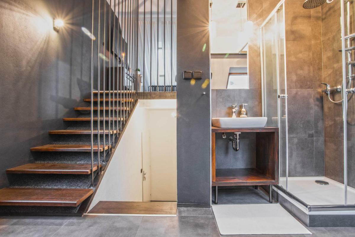 Apartment Charlie Praag Buitenkant foto