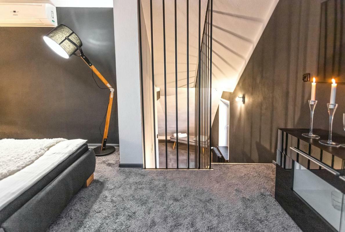 Apartment Charlie Praag Buitenkant foto