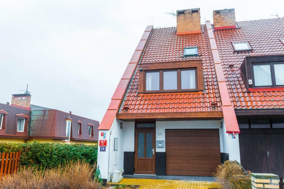 Apartment Charlie Praag Buitenkant foto